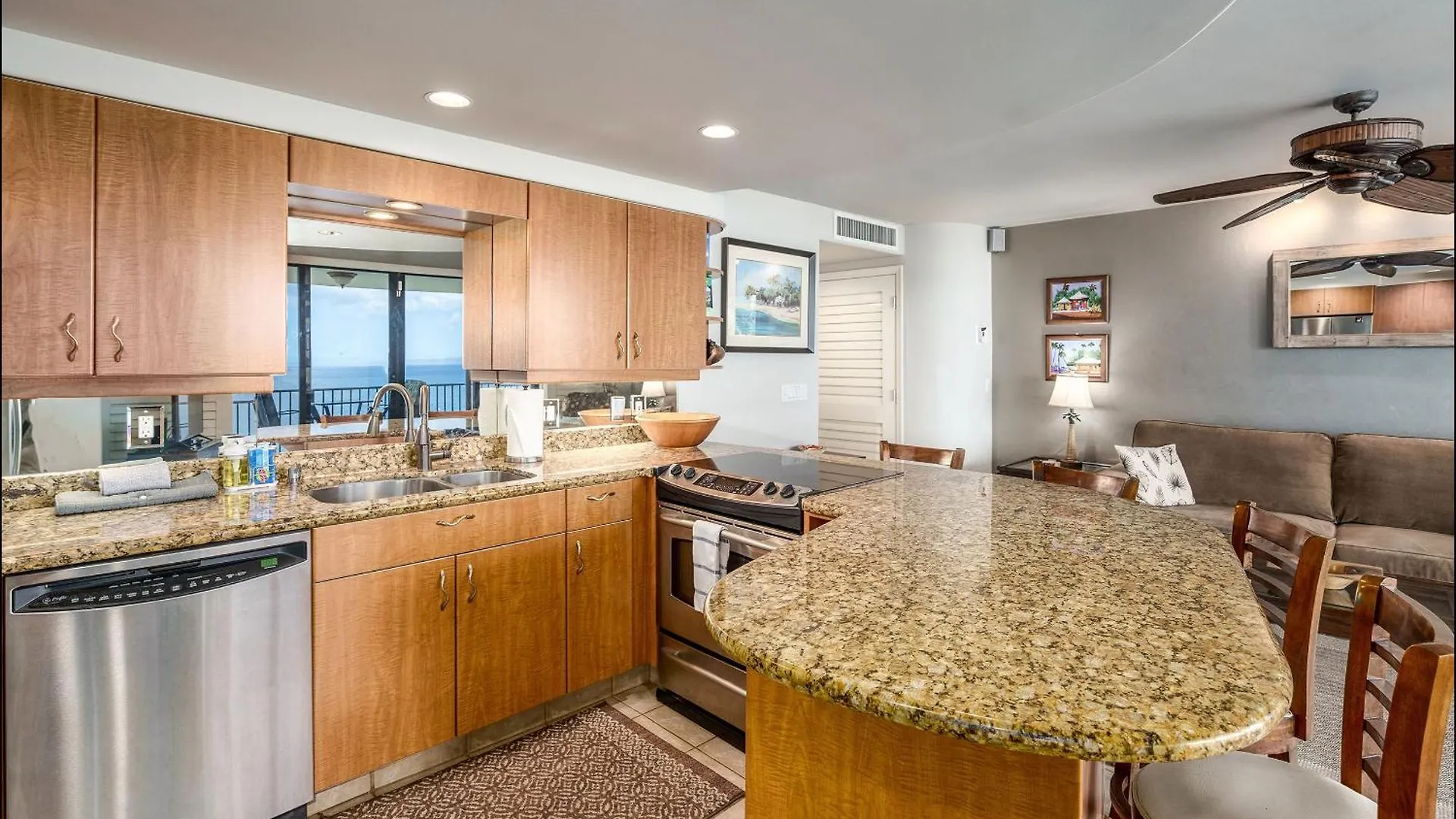 Holiday home Kihei Beach 606 - Direct Ocean Front, Central Ac!