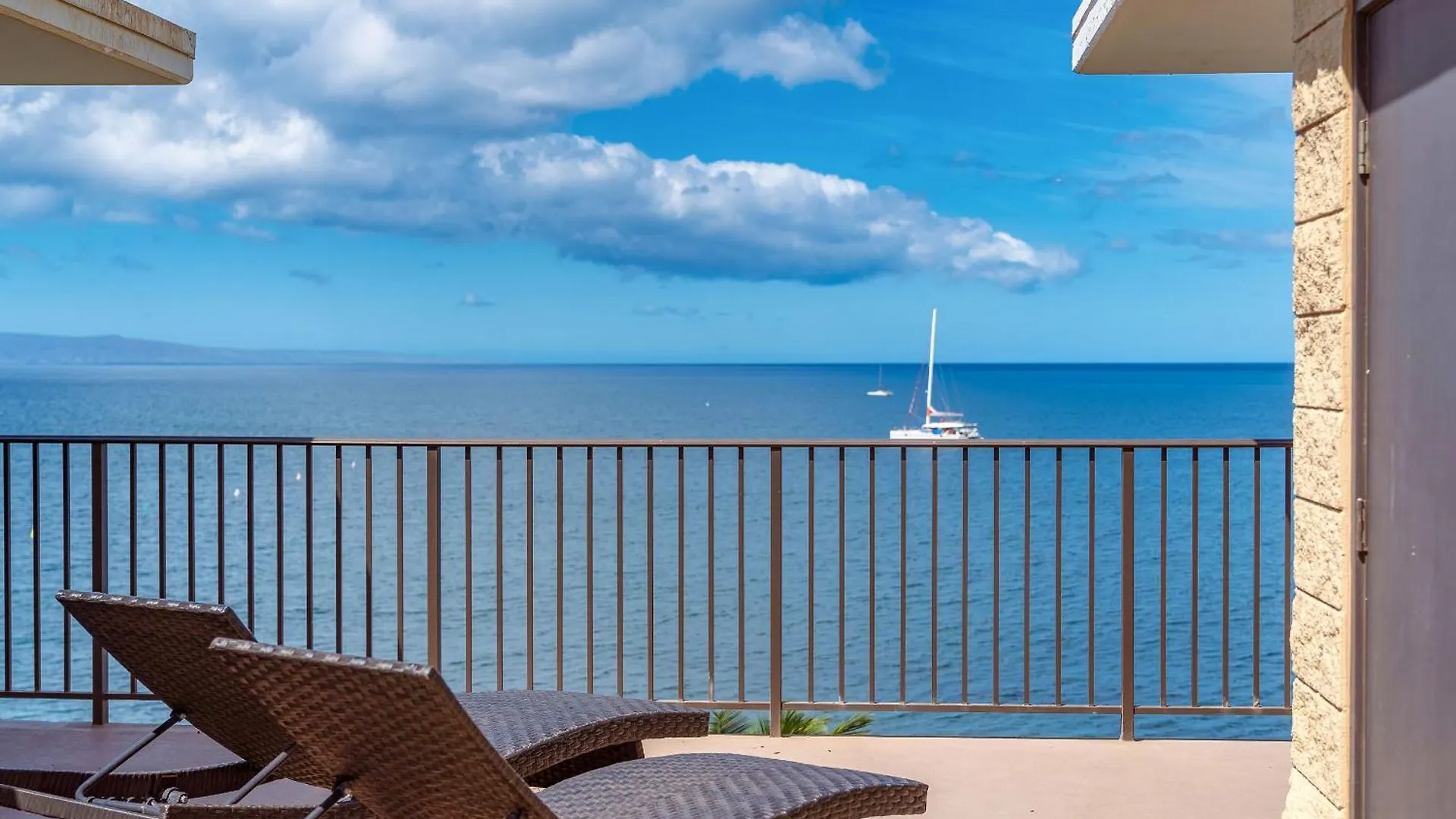 Kihei Beach 606 - Direct Ocean Front, Central Ac! Holiday home